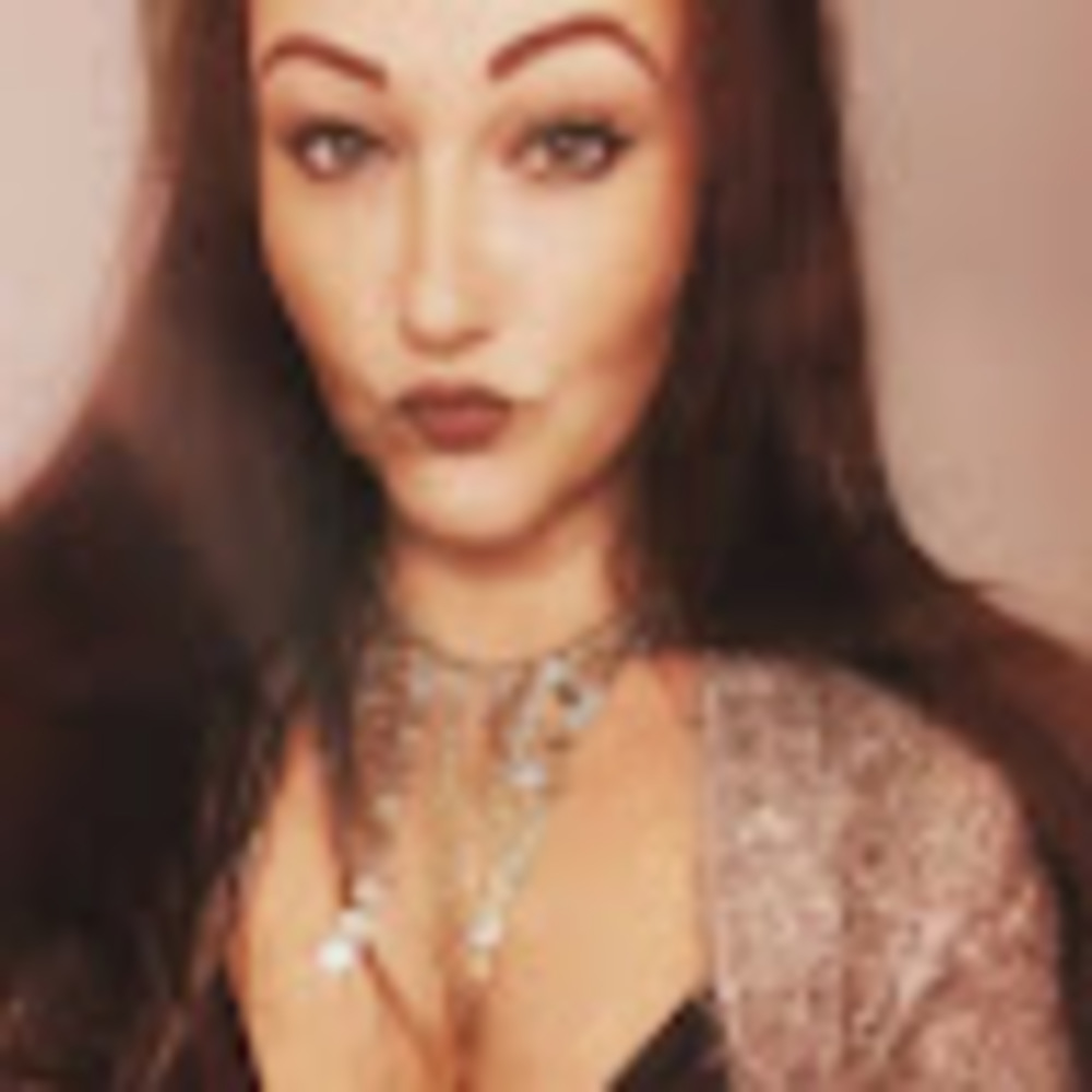 Meet your Posher, Lexie